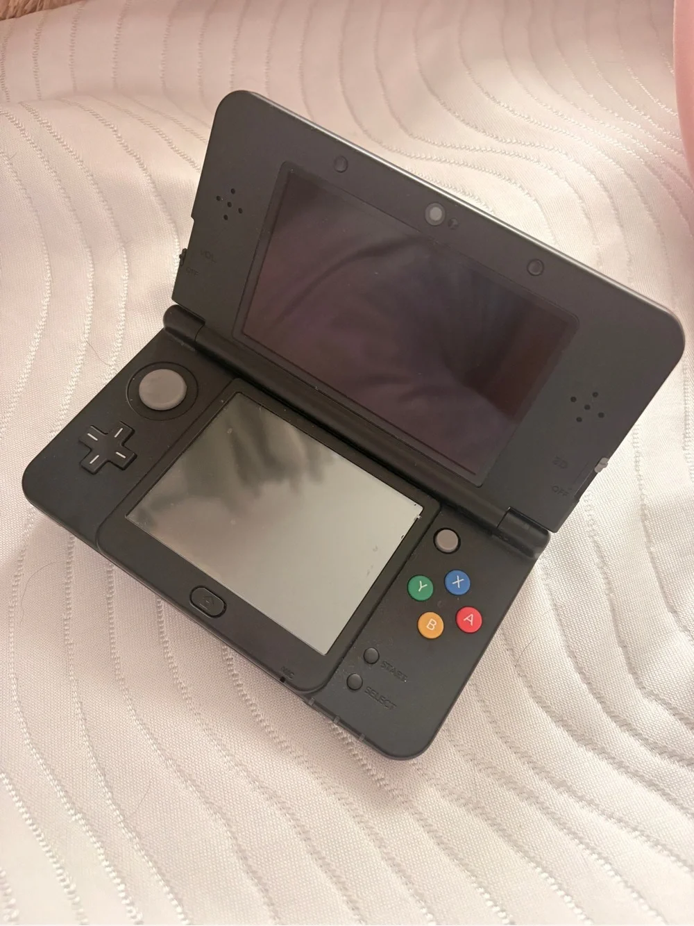 Limited Edition Nintendo 3DS - Original Super Mario Edition (Black Friday)